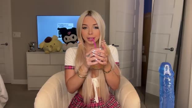 lilbbyliv 17-09-2025 nasty Female