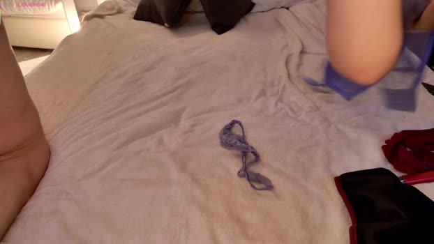 lust4elise 18-09-2025 horny Couple