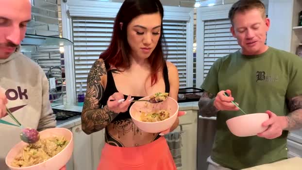 sammyravenwood 19-09-2025 fuckass Couple