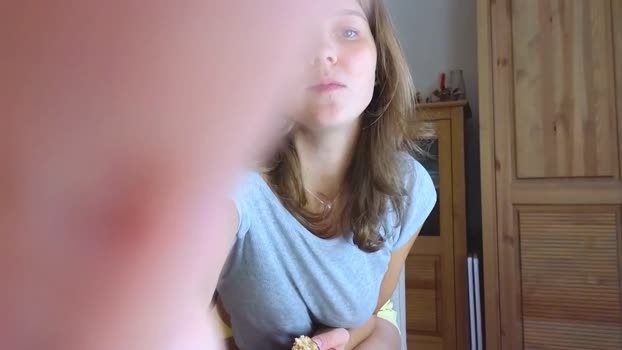 eli_sun 22-09-2025 beautiful Female