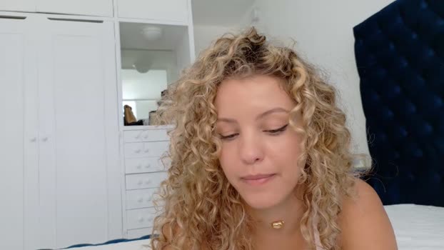 theislandgirl 22-09-2025 love Female