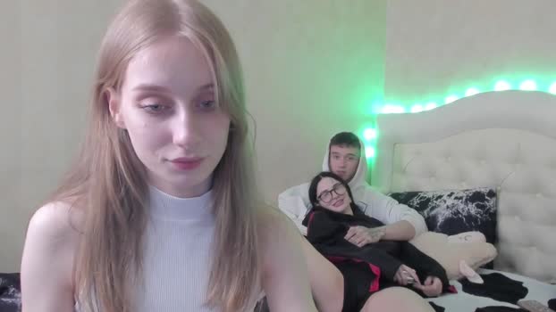 cyyberwhore 25-09-2025 suckshow Couple