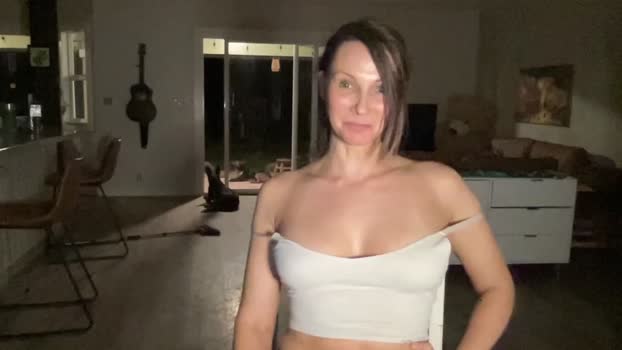 kaileeshy 27-09-2025 Porn Female