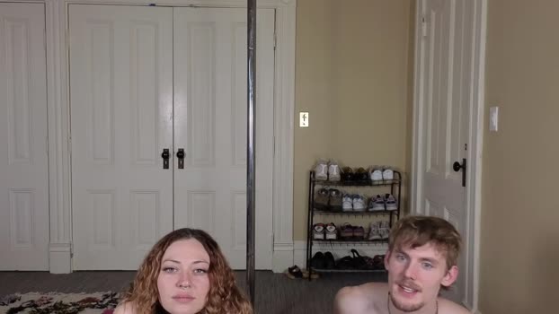 aliceinaceland 28-09-2025 sexy Couple