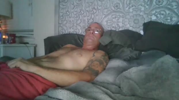 wantmymantofukme 28-09-2025 suckcock Couple