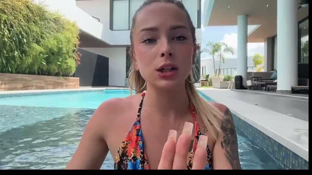 andreaelizabethxo 29-09-2025 bigcock Female