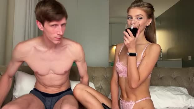 l_0l 30-09-2025 Download Couple
