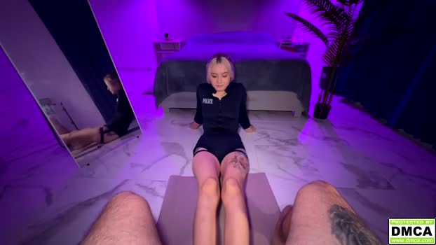 _blowjob_queen_ 01-10-2025 Show Couple