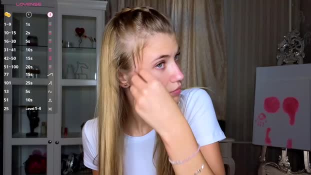 cute_fox_girl 01-10-2025 deepthroa Female