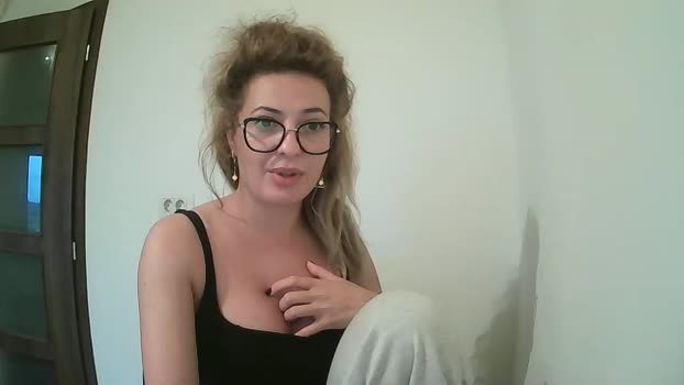 selenna_emma843468 01-10-2025 hardcore Female