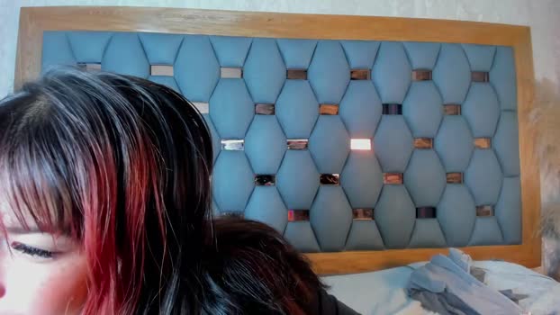 yayi_derek 03-10-2025 Webcam Couple