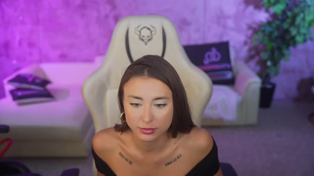 bright_diamonds_054 04-10-2025 fuckme Couple