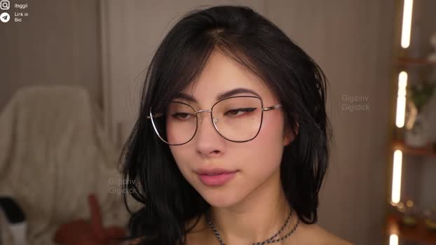 gigi_ulala 04-10-2025 fingering Female