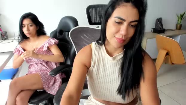 emillybrowm 09-10-2025 toy Couple