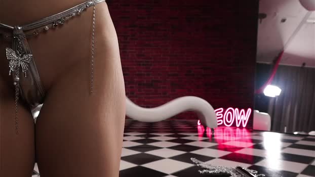 _meganmeow_ 12-10-2025 sex Female