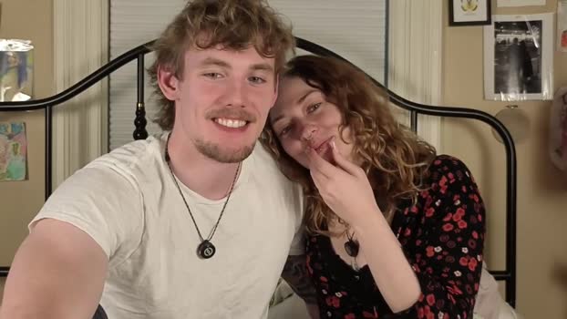 aliceinaceland 13-10-2025 hard Couple