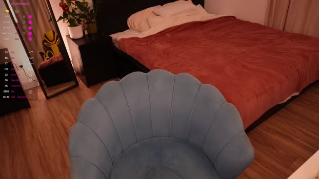 yess_kiki 13-10-2025 pussy Female