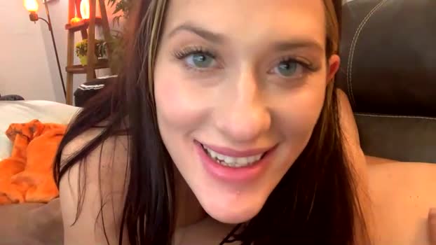 aliciacolette123 15-10-2025 lickpussy Couple