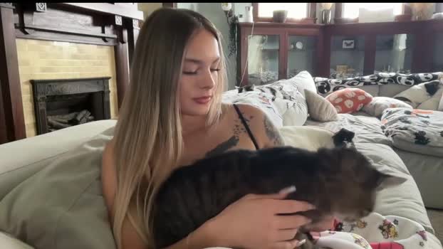 andreaelizabethxo 15-10-2025 nude Female