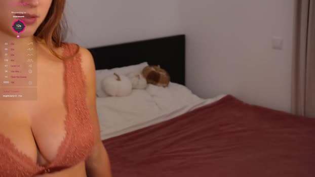 yess_kiki 17-10-2025 striptease Female
