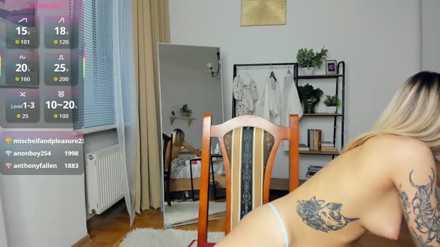 glossybabe_ 21-10-2025 deepthroa Female