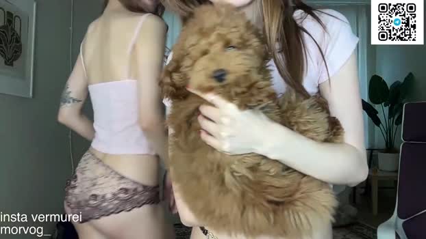 delorathecookie 22-10-2025 kiss Female