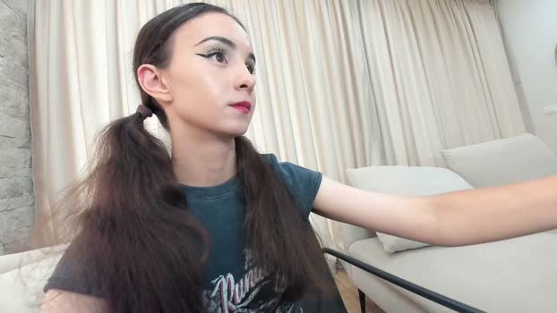 ehotlovea 22-10-2025 Recorded Female