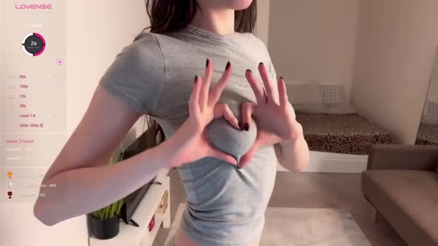 energyoflove 21-10-2025 beauty Female