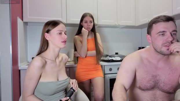 ihavepaws33 22-10-2025 Ass Couple