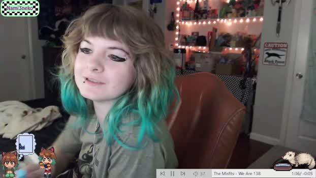 nami3neko 22-10-2025 lick Female