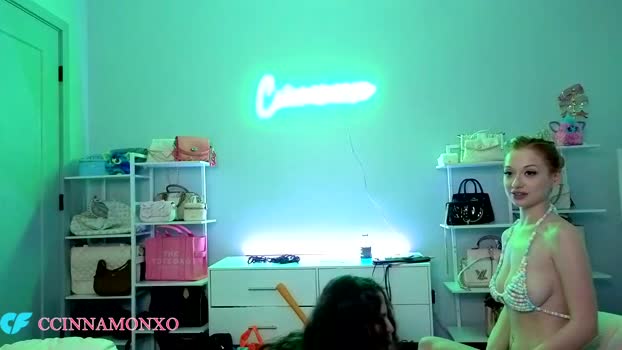 ccinnamon 24-10-2025 toys Couple