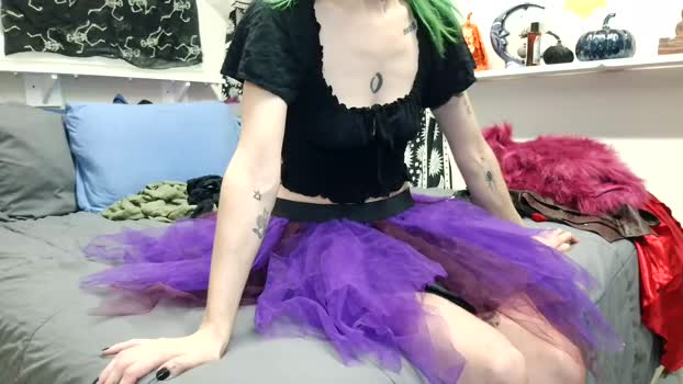petite_emeri 25-10-2025 nasty Female