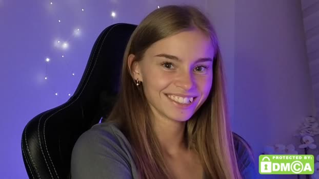 roxxxie_reid 26-10-2025 Show Female