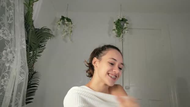 littlegreekflower 27-10-2025 Cam Female