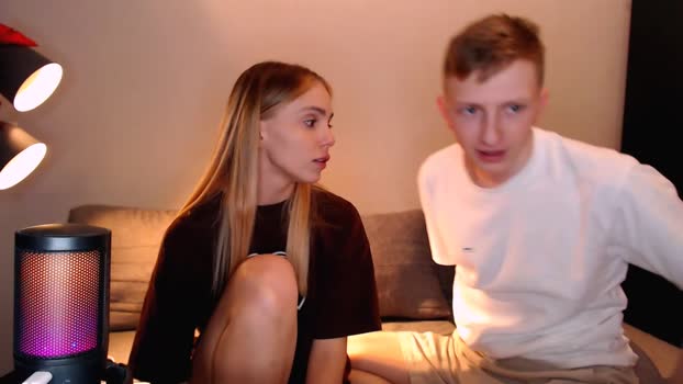 julsweet 28-10-2025 gag Couple
