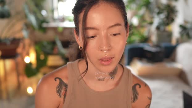 effylowell_ 29-10-2025 naked Female