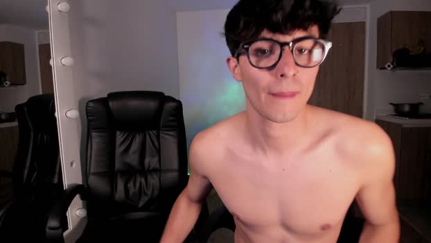 mikeyvioleta 31-10-2025 horny Couple