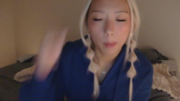 vivianwinters 06-11-2025 moan Female