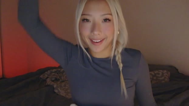 vivianwinters 07-11-2025 cute Female