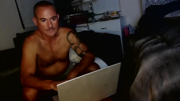 wantmymantofukme 09-11-2025 bigcock Couple