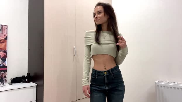 hoaarisa 10-11-2025 strip Female