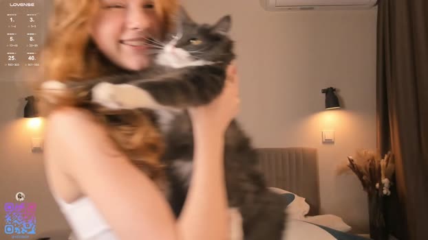 silkencrave 11-11-2025 natural Female