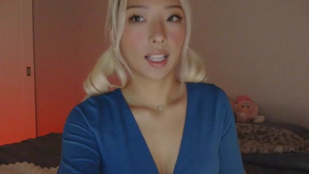 vivianwinters 12-11-2025 striptease Female