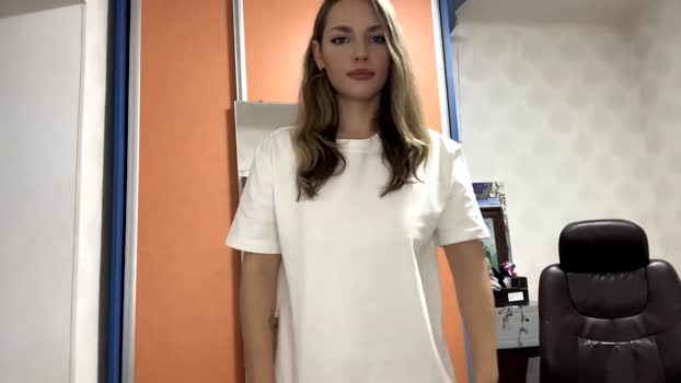 pricillahoinacki 16-11-2025 natural Female