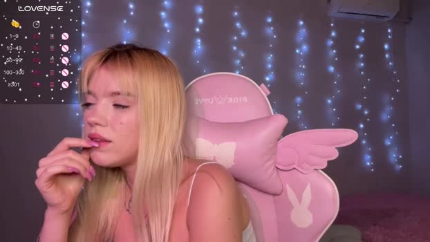 ellie_lovely_girl