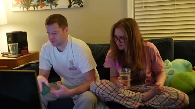 peachespunkins 22-11-2025 Porn Couple