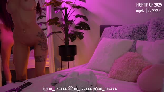 ezra 24-11-2025 Ass Female