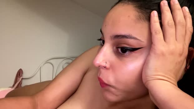 yazzydeleon 24-11-2025 Wet Female