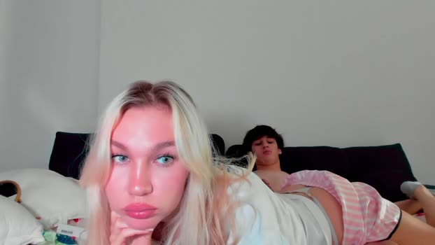 wladilia 24-11-2025 bigass Couple