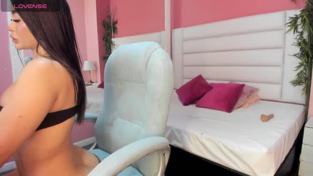 laurabigtits 26-11-2025 moan Female